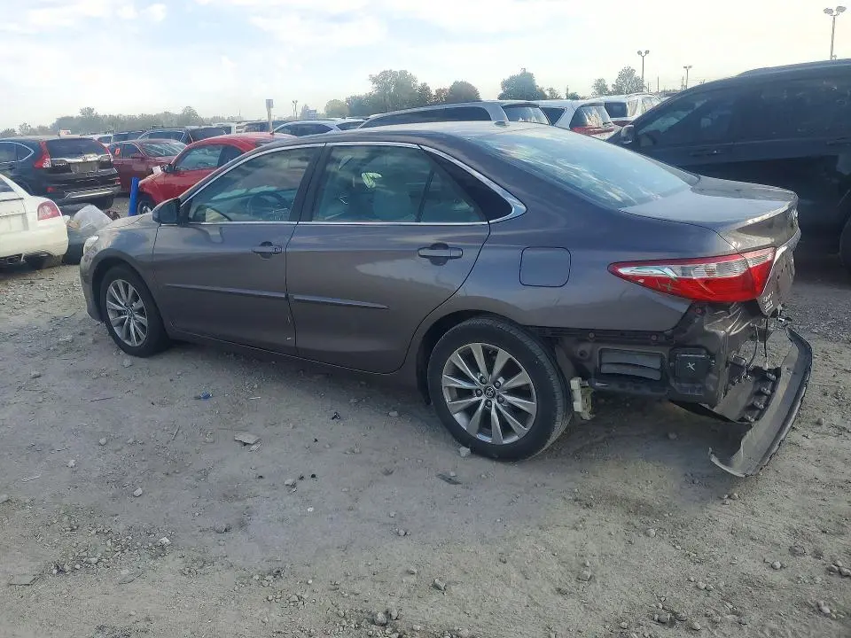 2017 TOYOTA CAMRY XLE  