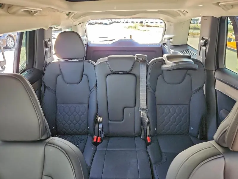 2025 VOLVO XC90 PLUS  