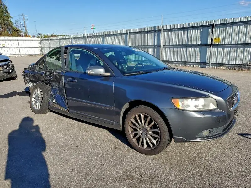 2010 VOLVO S40 2.4I  