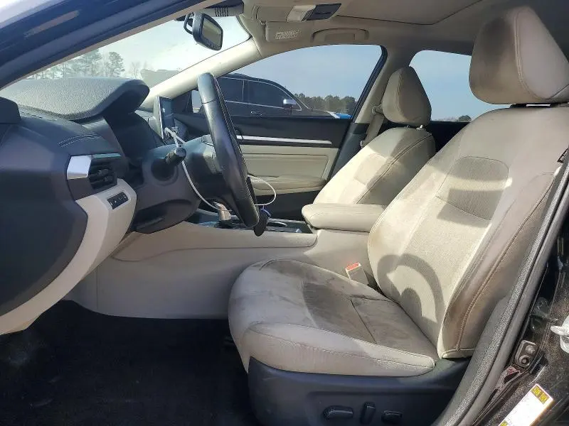 2019 NISSAN ALTIMA SV  