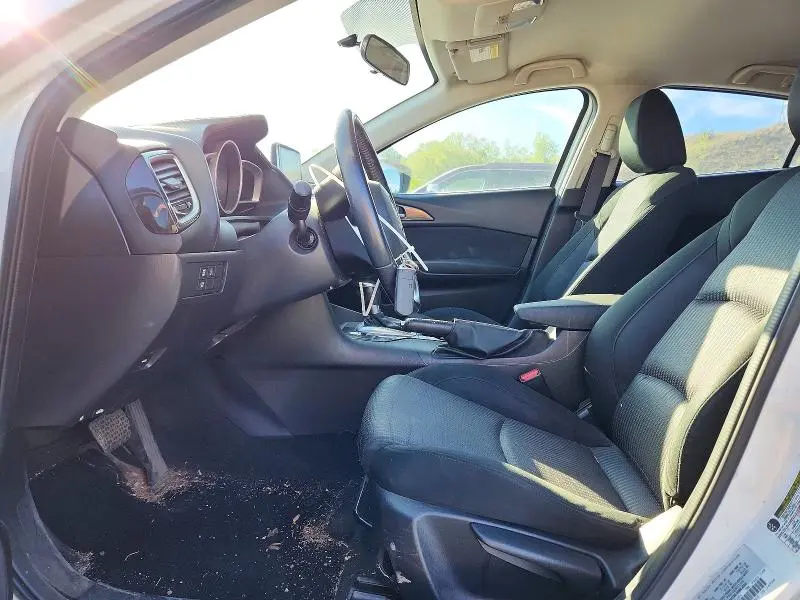 2015 MAZDA 3 TOURING  