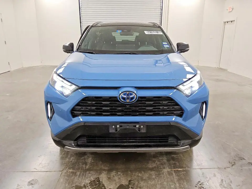 2024 TOYOTA RAV4 XSE  