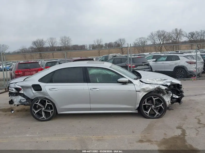 2020 VOLKSWAGEN PASSAT 2.0T R-LINE