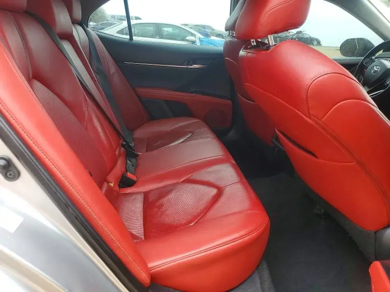 2018 TOYOTA CAMRY XSE  