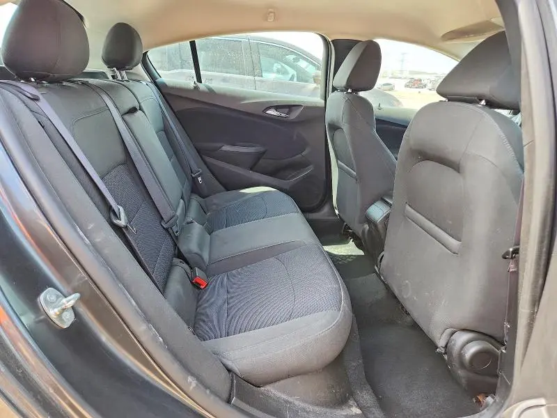 2017 CHEVROLET CRUZE LT  