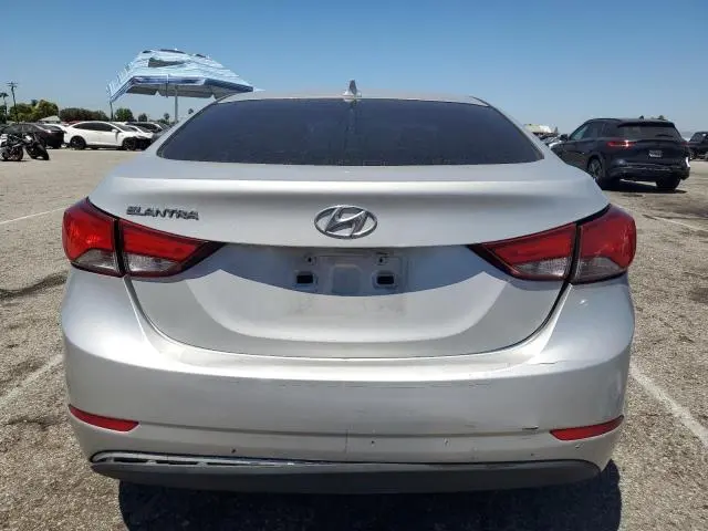 2015 HYUNDAI ELANTRA SE  