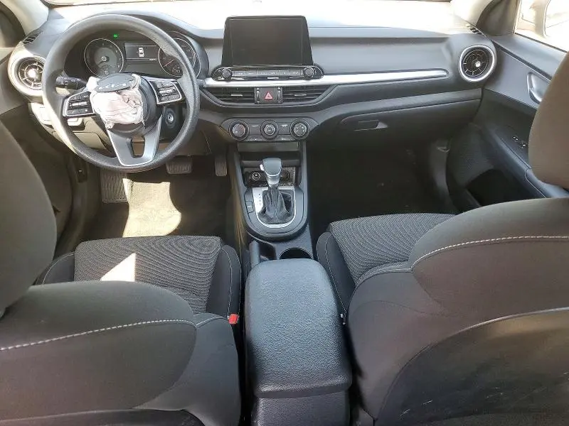 2024 KIA FORTE LX  