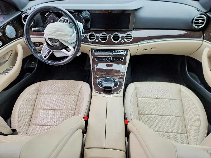 2019 MERCEDES-BENZ E 300  