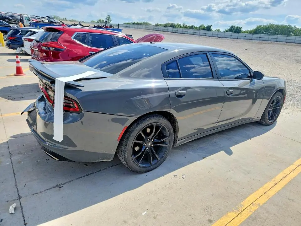 2017 DODGE CHARGER SE  