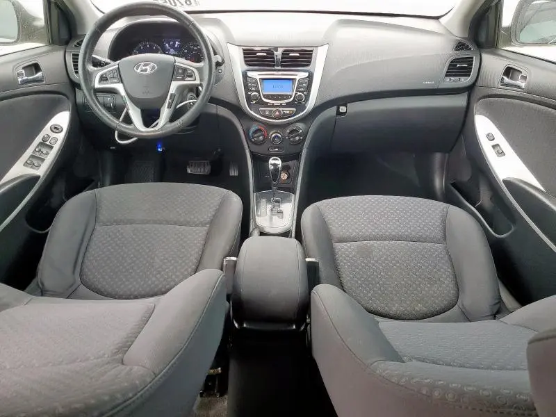 2012 HYUNDAI ACCENT GLS  
