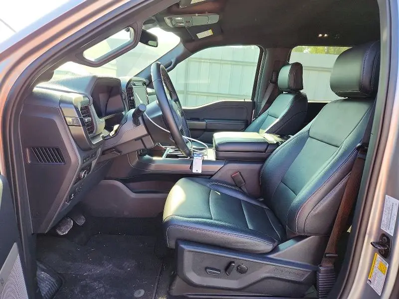 2024 FORD F150 XLT  