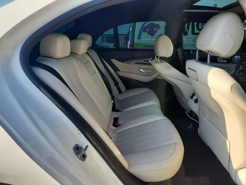 2019 MERCEDES-BENZ E 300  