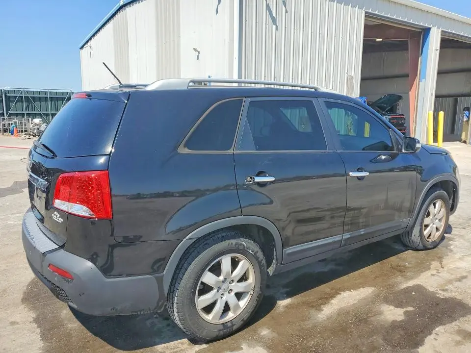 2012 KIA SORENTO LX  