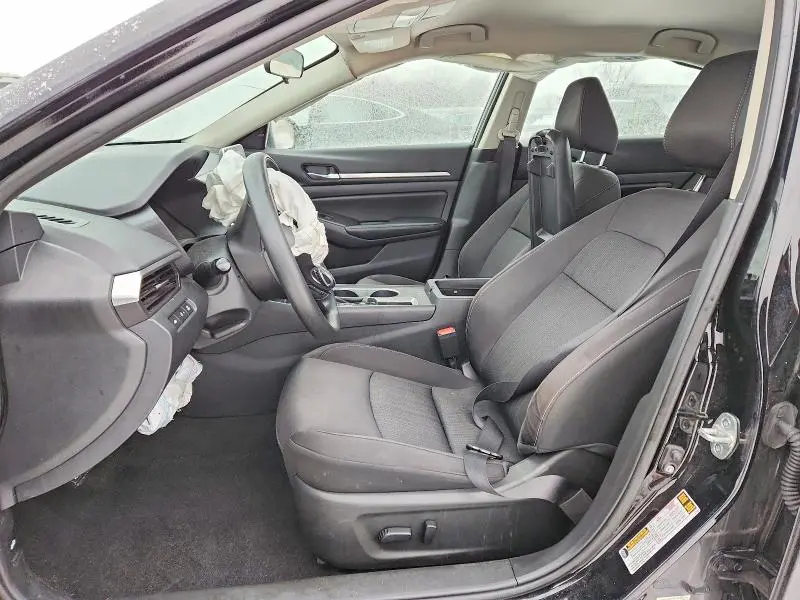 2022 NISSAN ALTIMA SV  