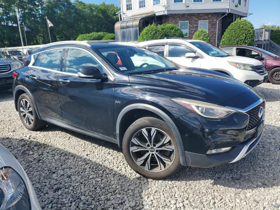 2017 INFINITI QX30 PREMIUM  