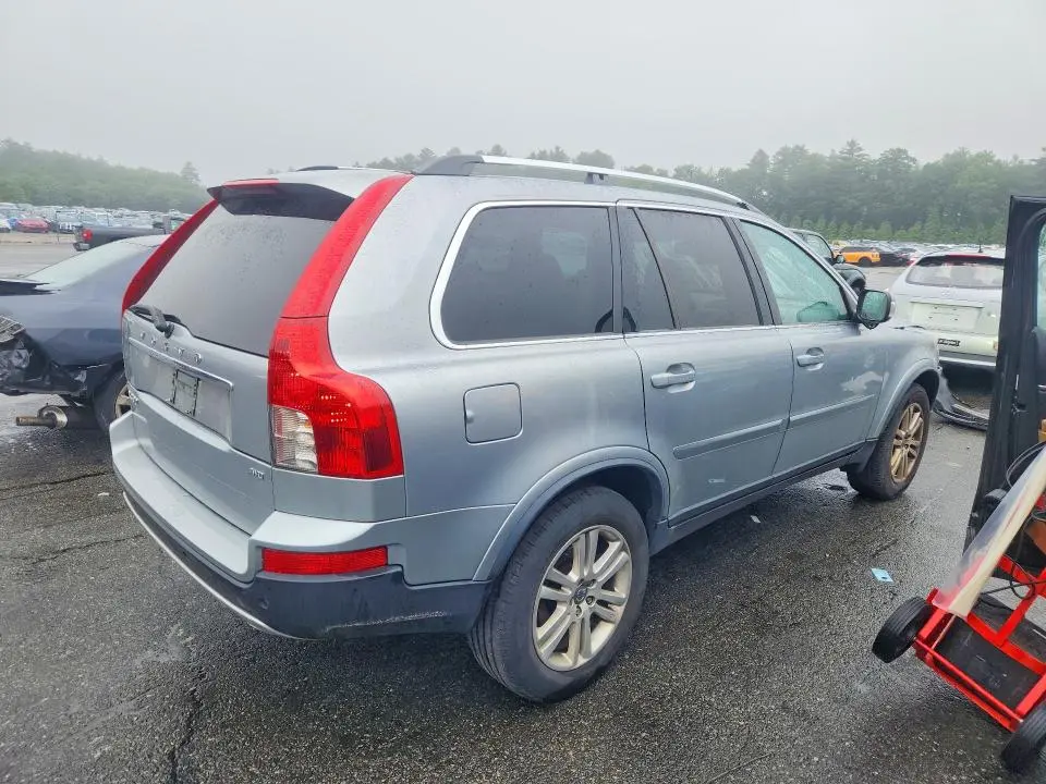 2011 VOLVO XC90 3.2  