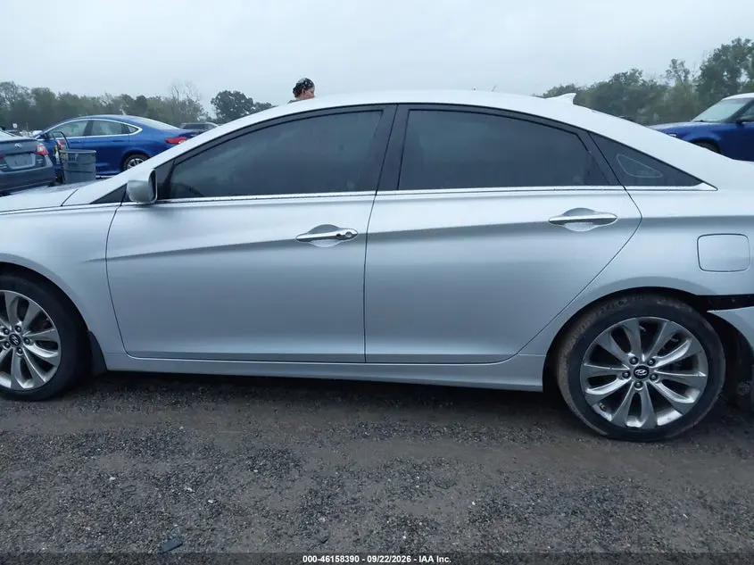 2012 HYUNDAI SONATA SE