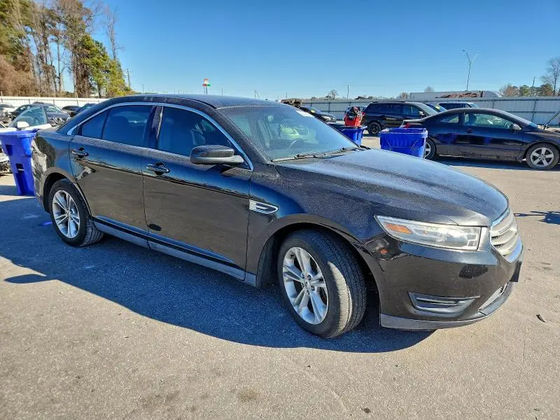 2013 FORD TAURUS SEL  