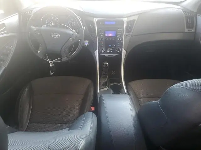 2011 HYUNDAI SONATA SE  