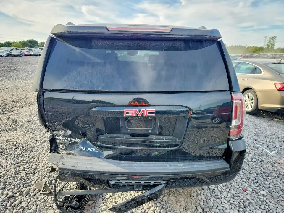 2017 GMC YUKON XL K1500 SLT  