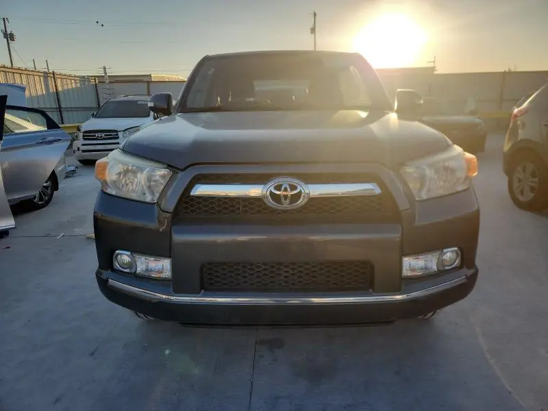 2012 TOYOTA 4RUNNER SR5  