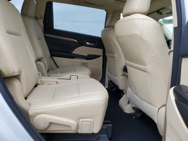 2017 TOYOTA HIGHLANDER LIMITED  