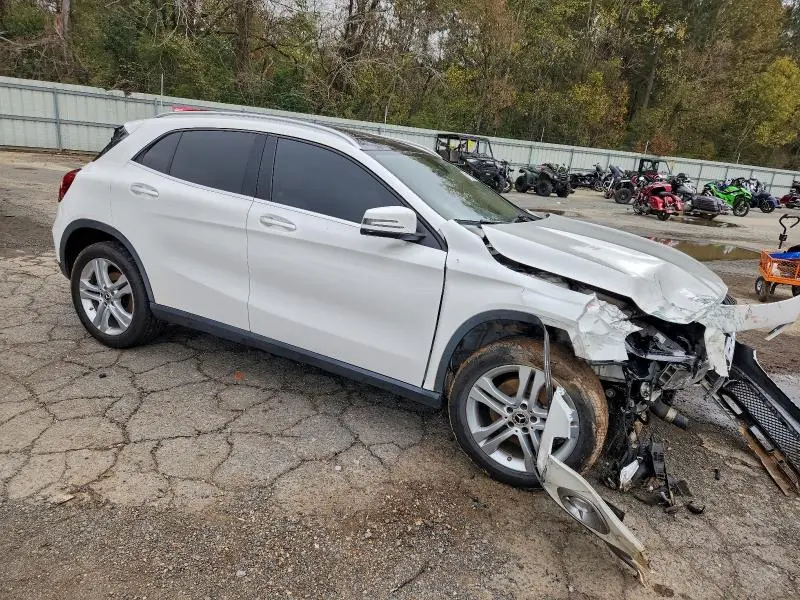 2020 MERCEDES-BENZ GLA 250  