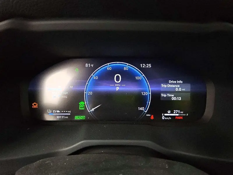 2025 TOYOTA RAV4 XSE  
