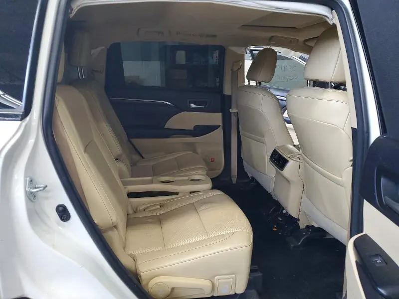 2016 TOYOTA HIGHLANDER LIMITED  