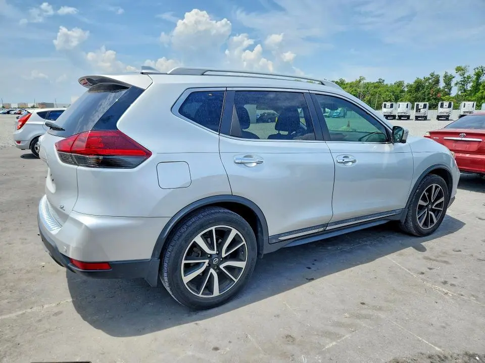 2019 NISSAN ROGUE SL  