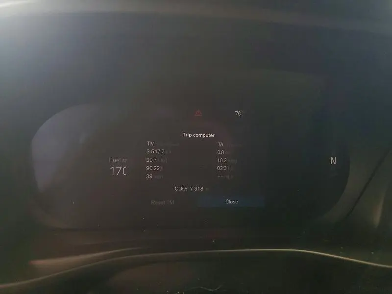 2026 VOLVO XC40 PLUS  