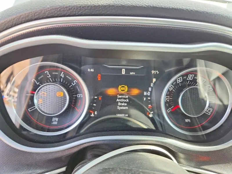 2015 DODGE CHALLENGER SXT PLUS  