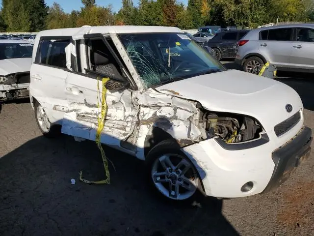 2011 KIA SOUL +  