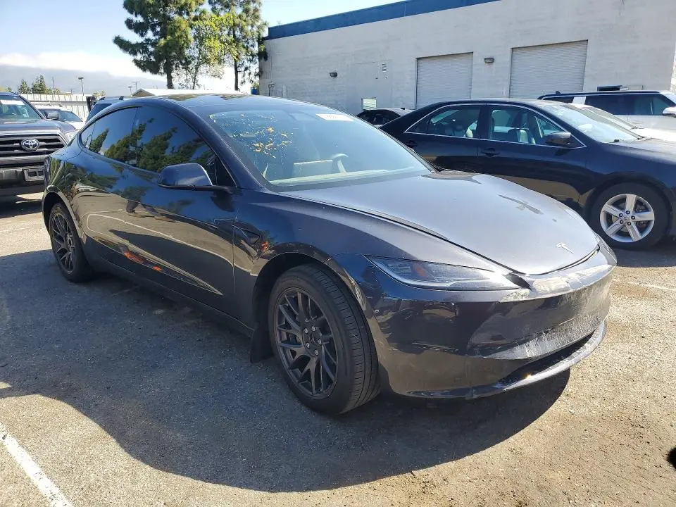 2025 TESLA MODEL 3   