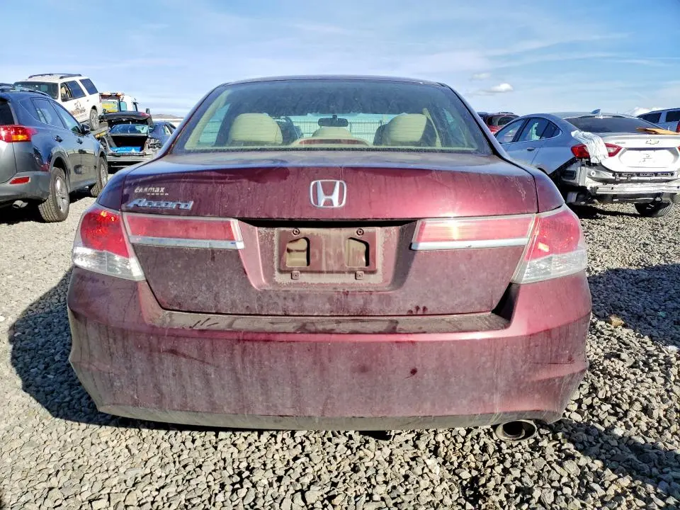 2011 HONDA ACCORD LX  