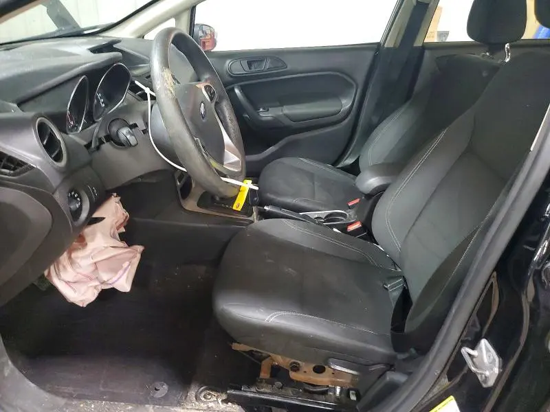 2017 FORD FIESTA SE  