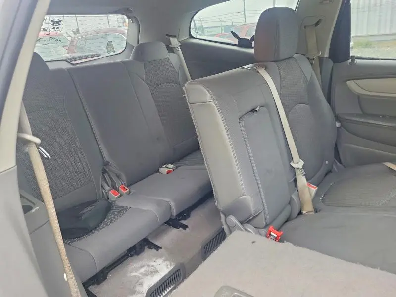 2017 CHEVROLET TRAVERSE LS  