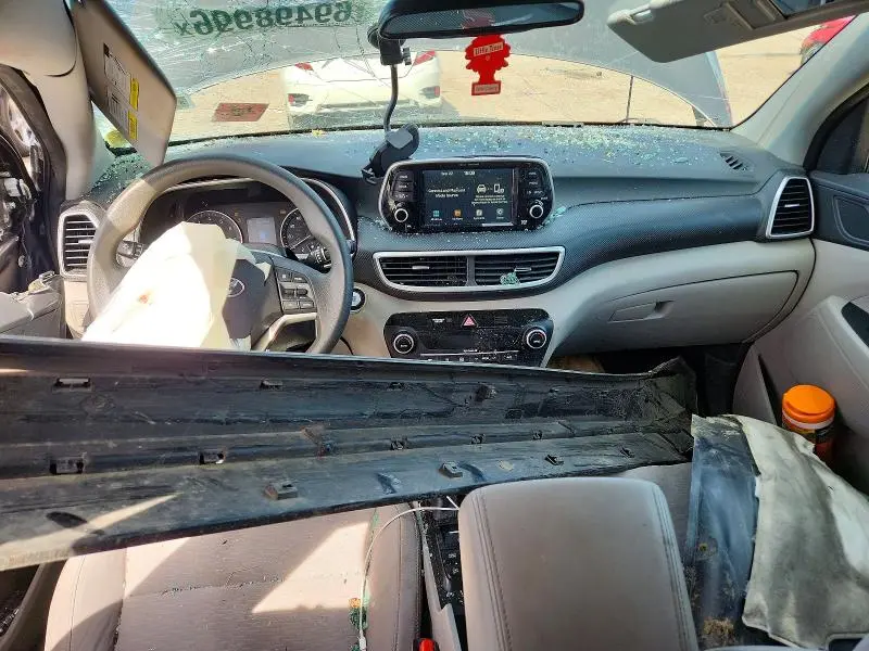 2020 HYUNDAI TUCSON SEL  