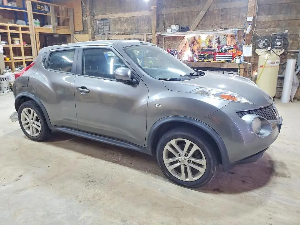 2013 NISSAN JUKE S  