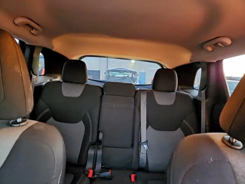 2015 JEEP CHEROKEE SPORT  