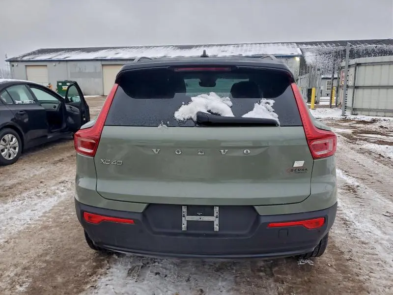 2024 VOLVO XC40 RECHARGE ULTIMATE  