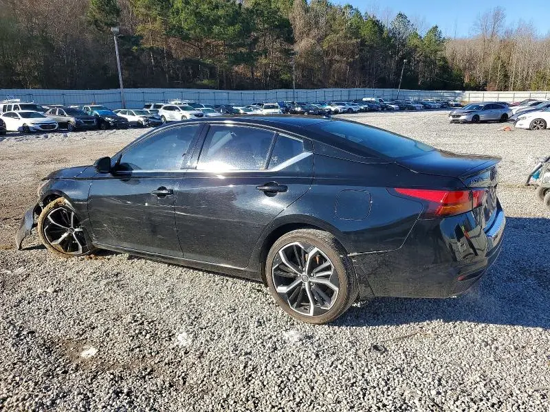 2023 NISSAN ALTIMA SR  