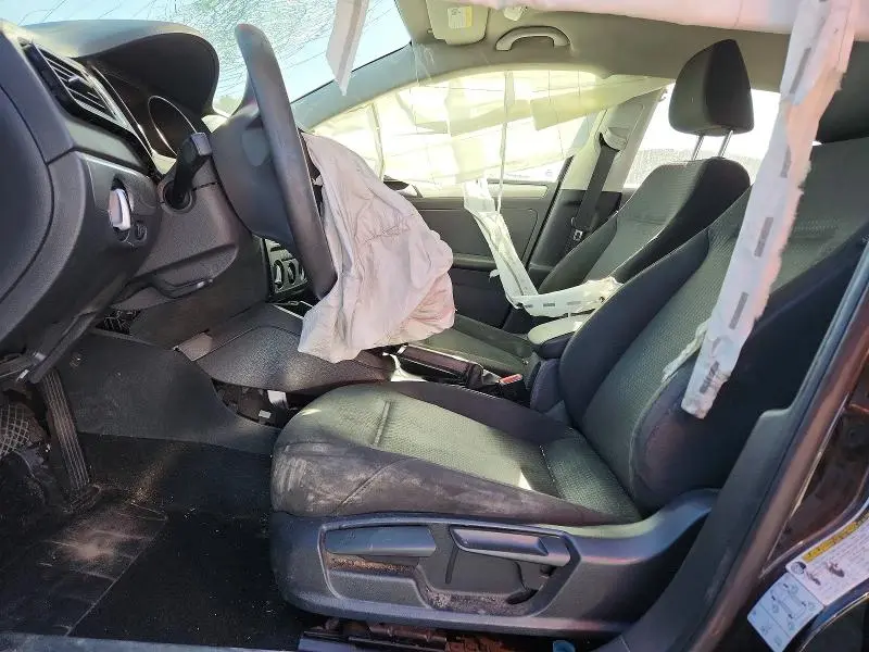 2016 VOLKSWAGEN JETTA SE  