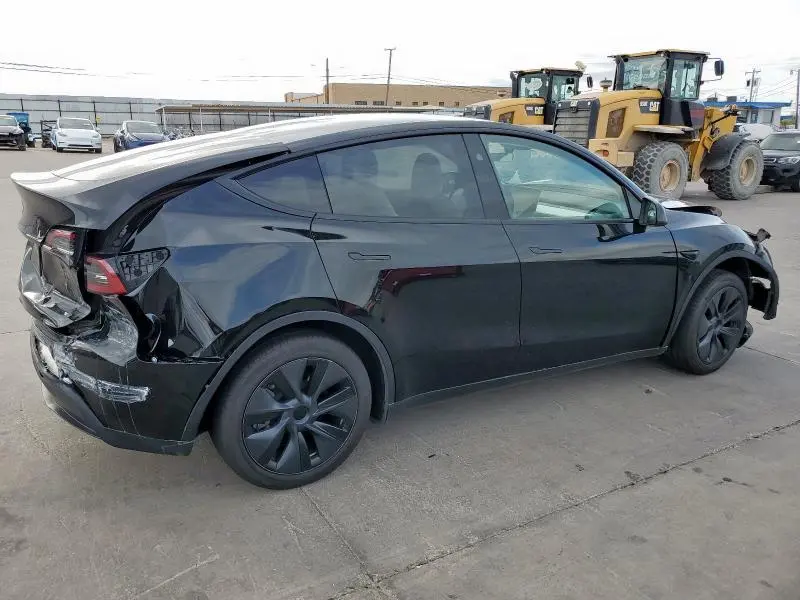 2025 TESLA MODEL Y 