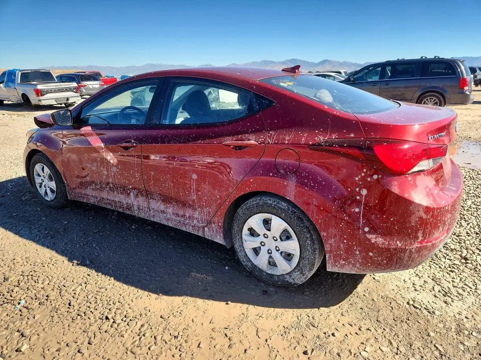 2016 HYUNDAI ELANTRA SE  
