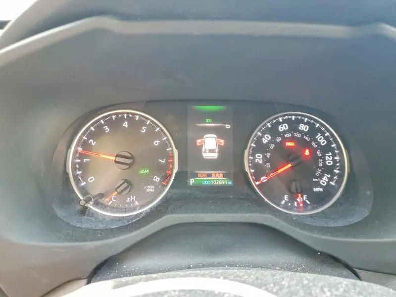 2019 TOYOTA RAV4 XLE  