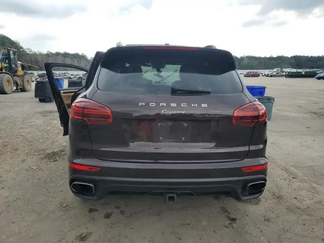 2017 PORSCHE CAYENNE   