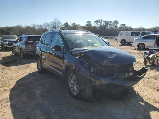 2017 VOLKSWAGEN TIGUAN WOLFSBURG  