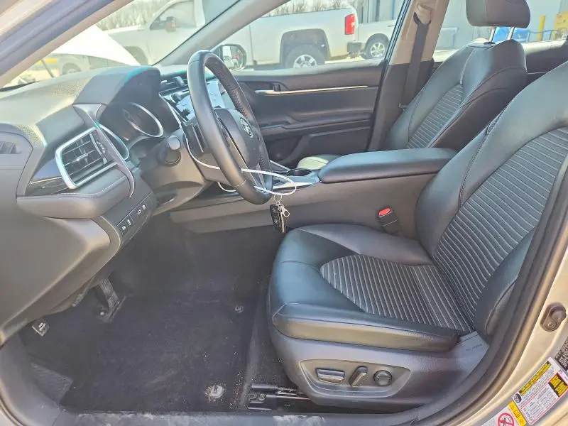 2018 TOYOTA CAMRY SE  