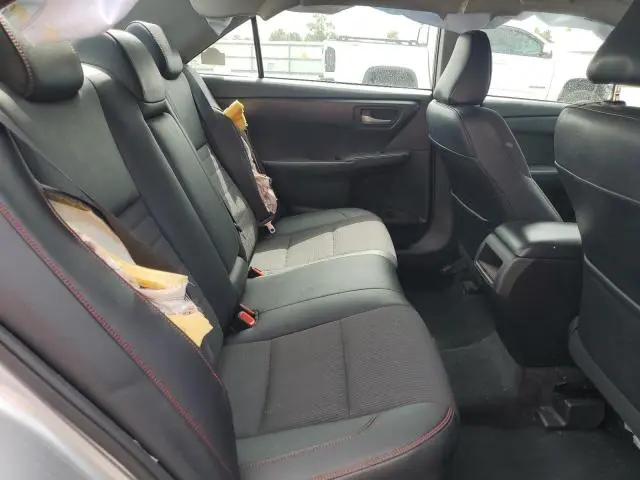 2016 TOYOTA CAMRY LE  